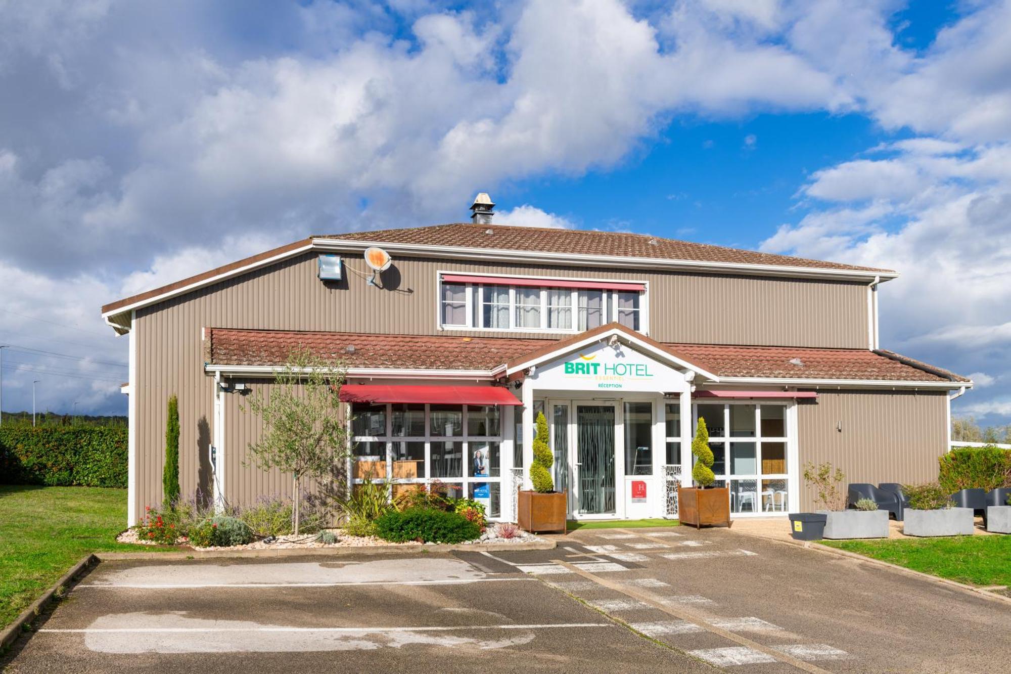 Brit Hotel Macon Nord Autoroute Du Soleil מראה חיצוני תמונה